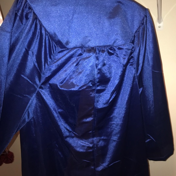 Royal blue cap and gown - Picture 3 of 3